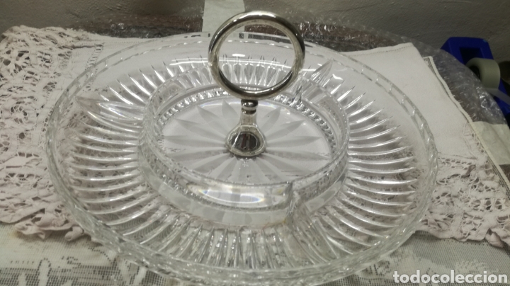 Antig&uuml;edades: Precioso entremesero de cristal tallado y plata