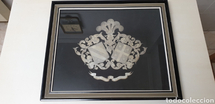 Antig&uuml;edades: Cuadro en escudo de arnas de plata de ley - Foto 1
