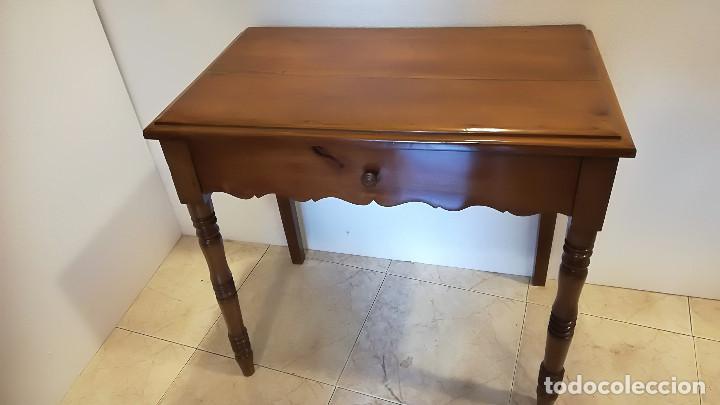 Antig&uuml;edades: MESA AUXILIAR BAJA DE MADERA - Foto 2