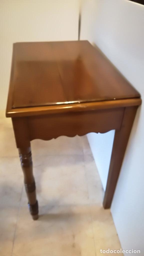 Antig&uuml;edades: MESA AUXILIAR BAJA DE MADERA - Foto 3