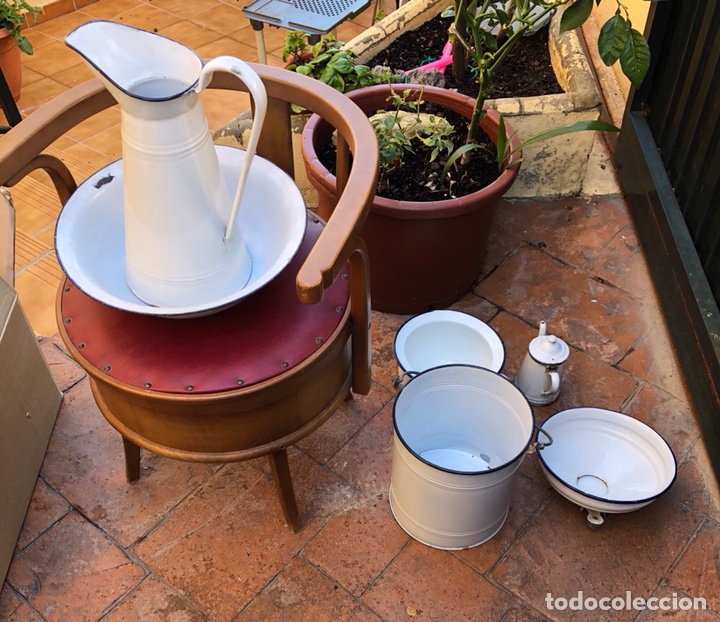 Antig&uuml;edades: Bonito ba&ntilde;o port&aacute;til antiguo y complementos - Foto 1