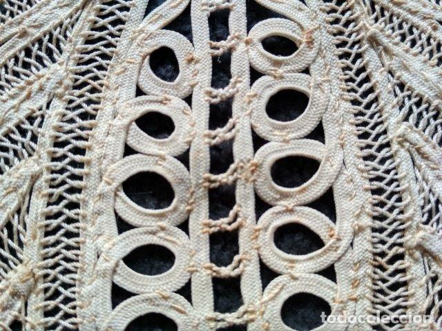 Antig&uuml;edades: ANTIGUO APLIQUE ENCAJE DUQUESA - Foto 5