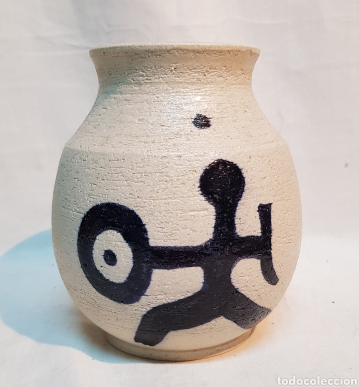 Antig&uuml;edades: JARR&Oacute;N CER&Aacute;MICA GRABADOS RUPESTRES LEANDRO ALONSO 1999