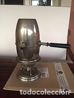 Antiques: cafetera &ldquo;HERVIDOR DE POSTDAM&rdquo; CON HORNILLO DE ALCOHOol