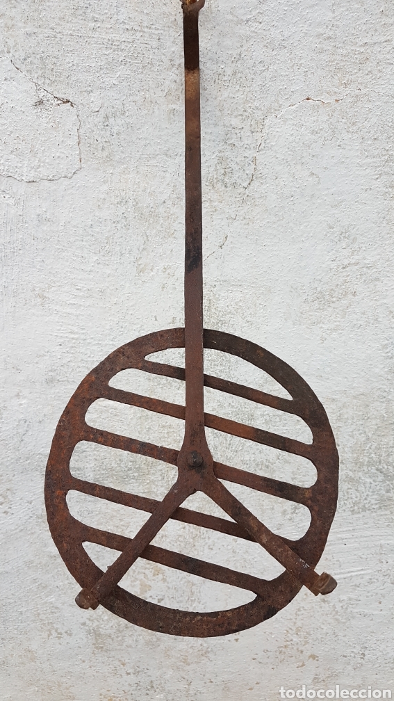 Antig&uuml;edades: Antiguas trebedes de ruleta de forja. - Foto 3