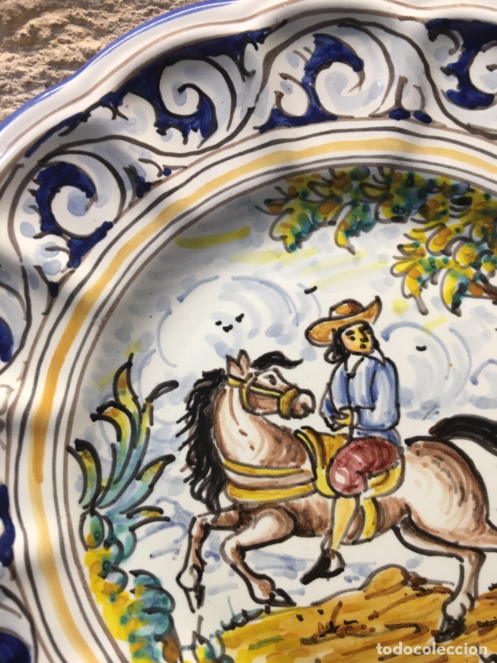 Antig&uuml;edades: Plato de Talavera de la Reina - Foto 3