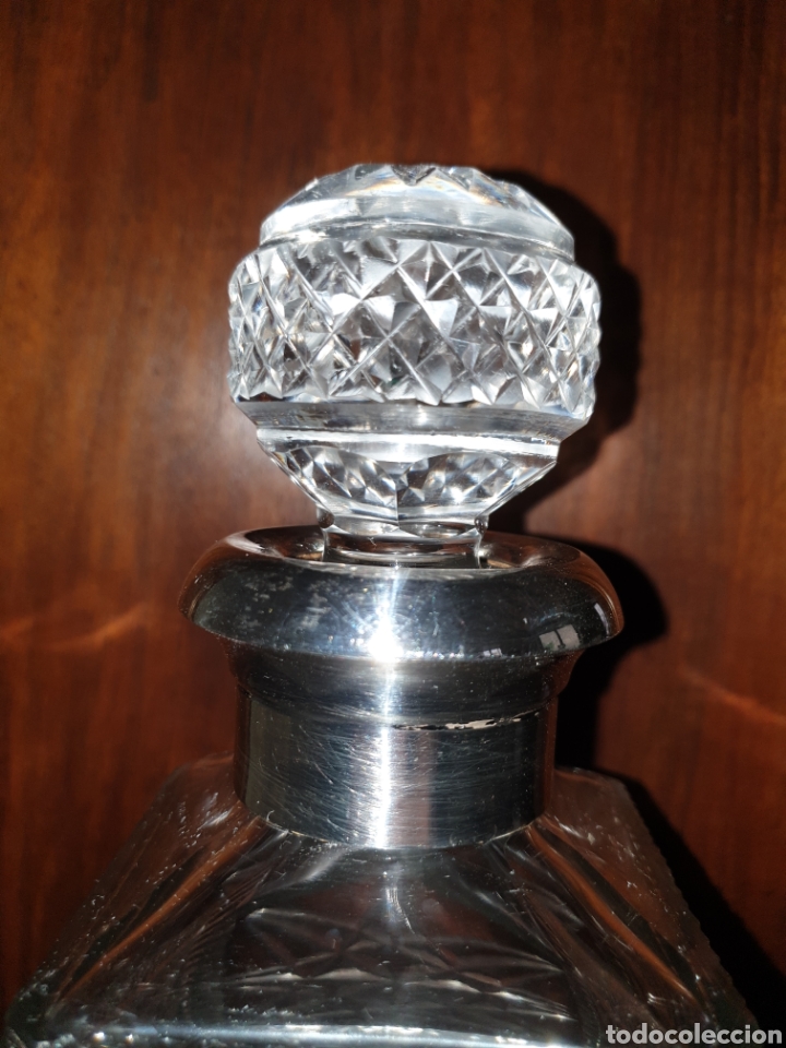 Antig&uuml;edades: Licorera de cristal y plata - Foto 2