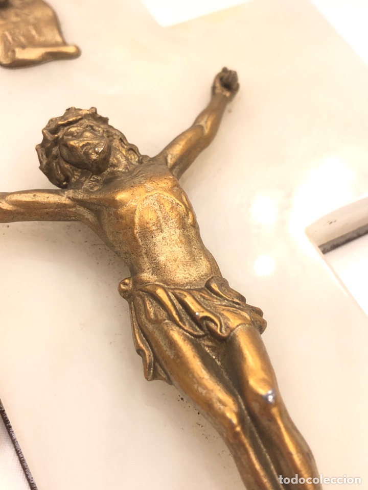 Antig&uuml;edades: Crucifijo de bronce con base de alabastro - Foto 5