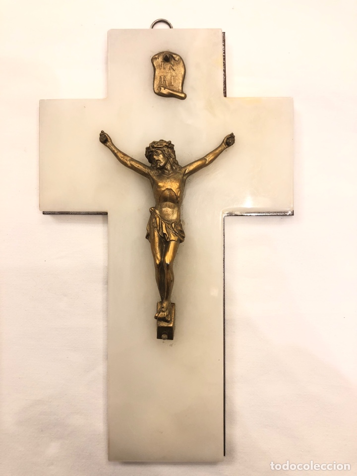 Antig&uuml;edades: Crucifijo de bronce con base de alabastro - Foto 1