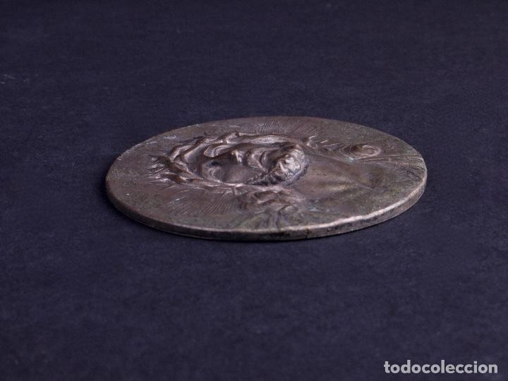 Antig&uuml;edades: CRISTO BAJORRELIEVE EN CHAPA - Foto 2