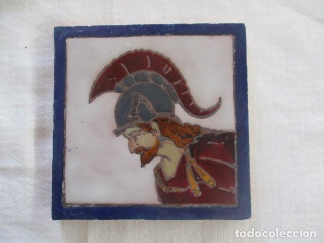 Antig&uuml;edades: Azulejo heraldico Ramos Rejano - Foto 1