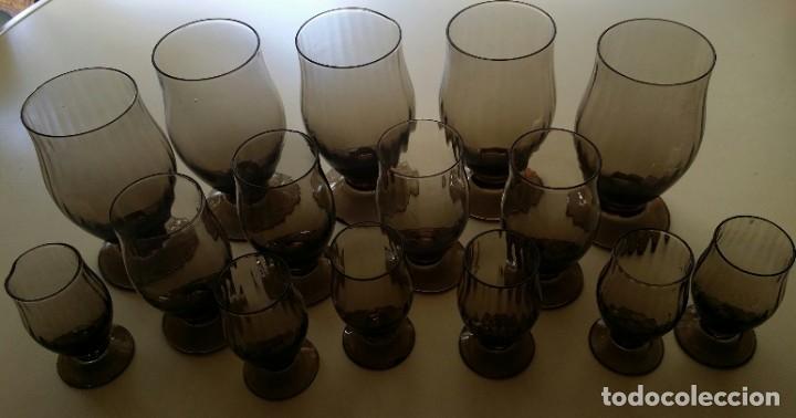 Antig&uuml;edades: VASOS DE CRISTAL SOPLADO Y TALLADO