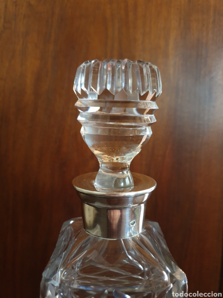 Antig&uuml;edades: Licorera de cristal y plata - Foto 2