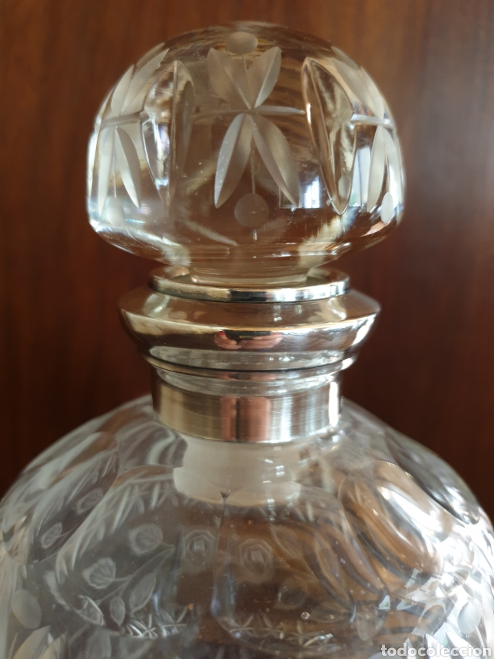 Antig&uuml;edades: Licorera de cristal y plata - Foto 2