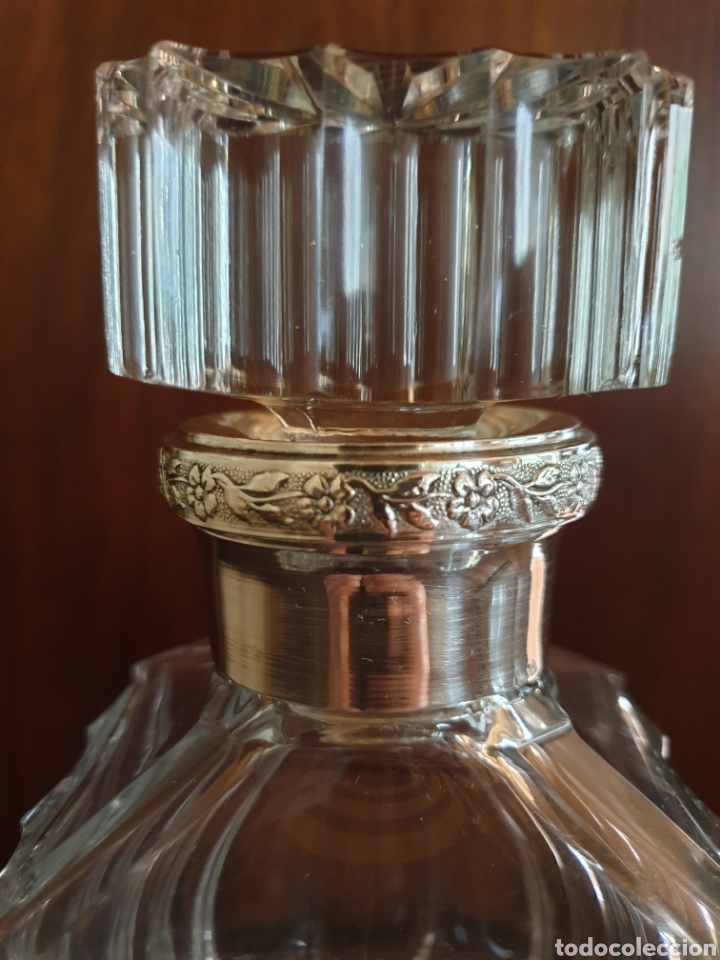 Antig&uuml;edades: Licorera de cristal y plata - Foto 2