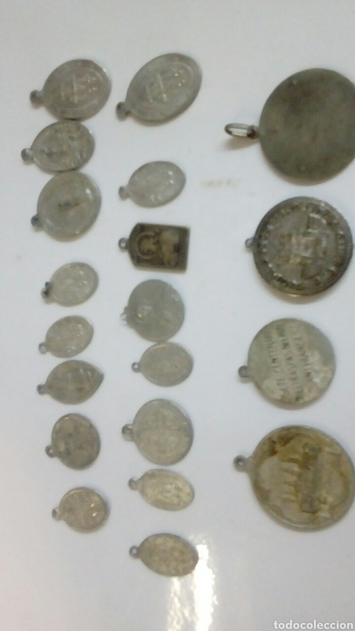 Antig&uuml;edades: 20 medallas religiosas varias - Foto 2