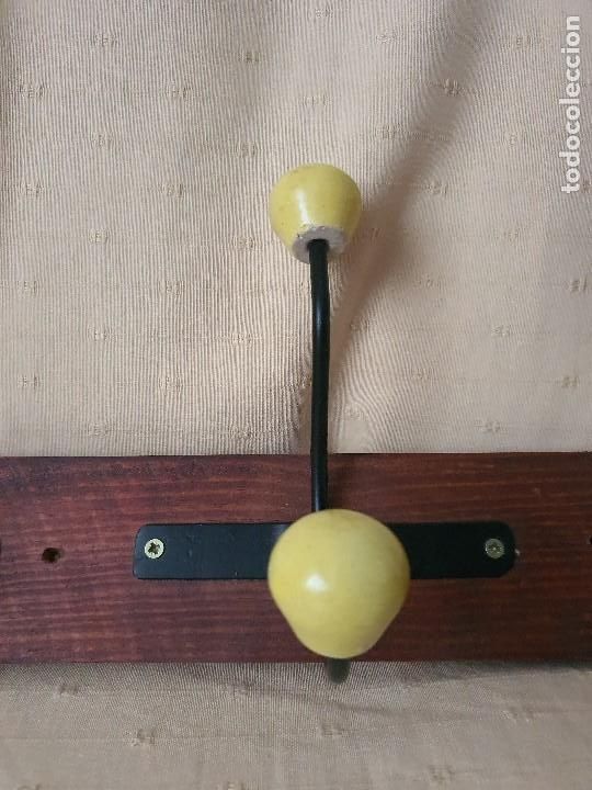 Antig&uuml;edades: PERCHA 3 GANCHOS - Foto 2