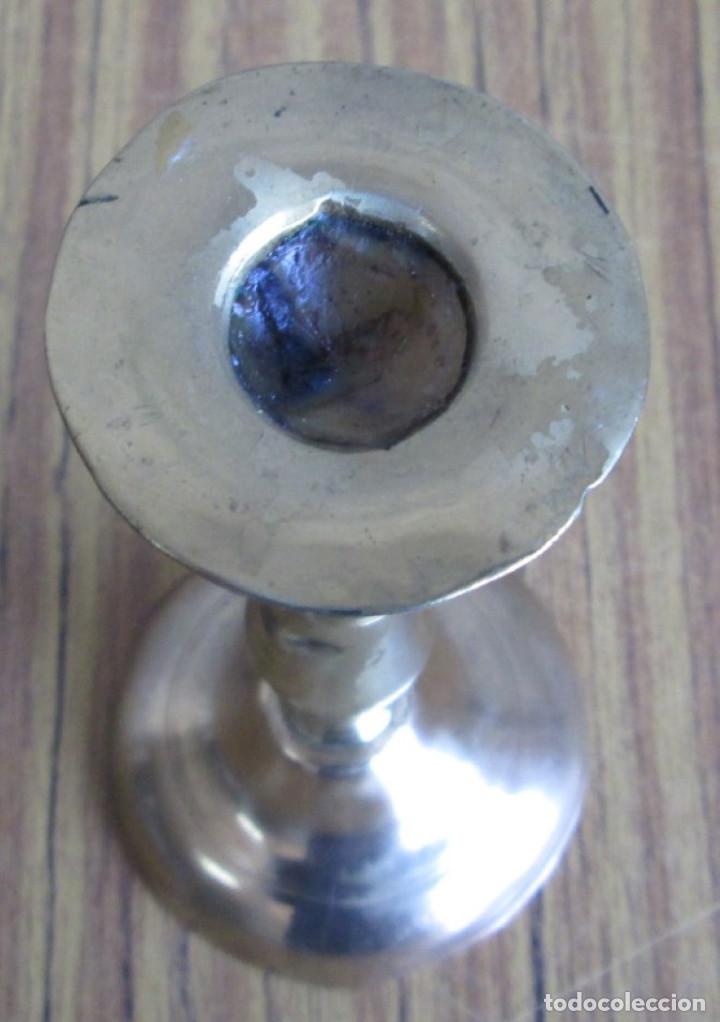 Antig&uuml;edades: CANDELABRO de bronce &ndash; lat&oacute;n - Foto 2