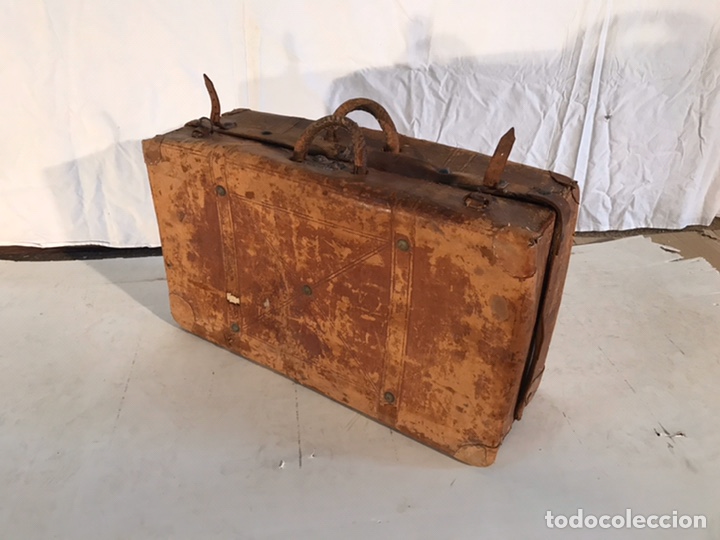 Antig&uuml;edades: Antigua maleta de cuero - Foto 2