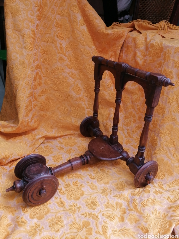 Antig&uuml;edades: PATINETE ANTIGUO DE MADERA - Foto 1