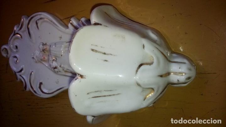 Antig&uuml;edades: BENDITERA DE PORCELANA . - Foto 6