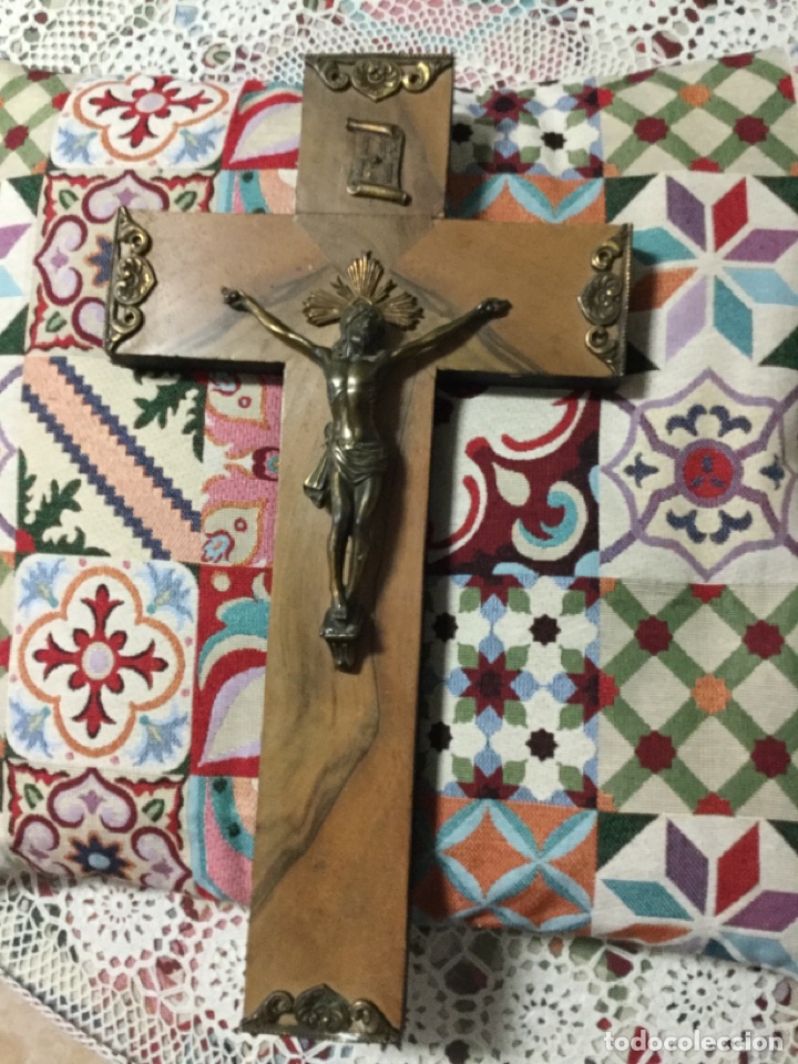 Antig&uuml;edades: CRUCIFIJO EN MADERA PARA PARED - Foto 3