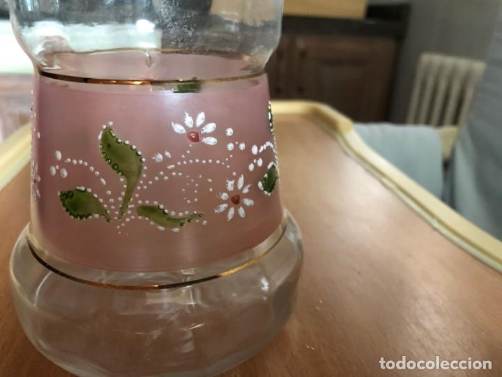 Antig&uuml;edades: botella de cristal con esmalte - Foto 2