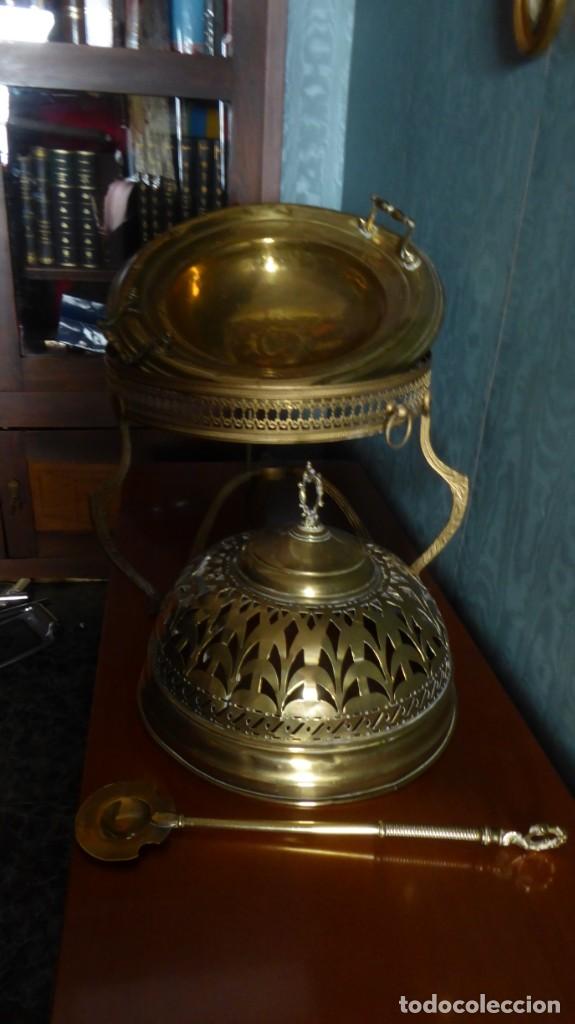 Antig&uuml;edades: Brasero con badila,y pie de bronce, - Foto 4