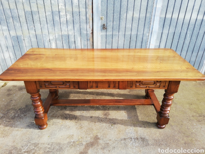Antig&uuml;edades: Mesa nogal restaurada - Foto 1