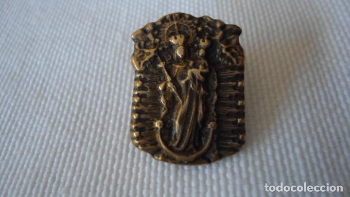 Antig&uuml;edades: ANTIGUO ALFILER CON VIRGEN - Foto 1