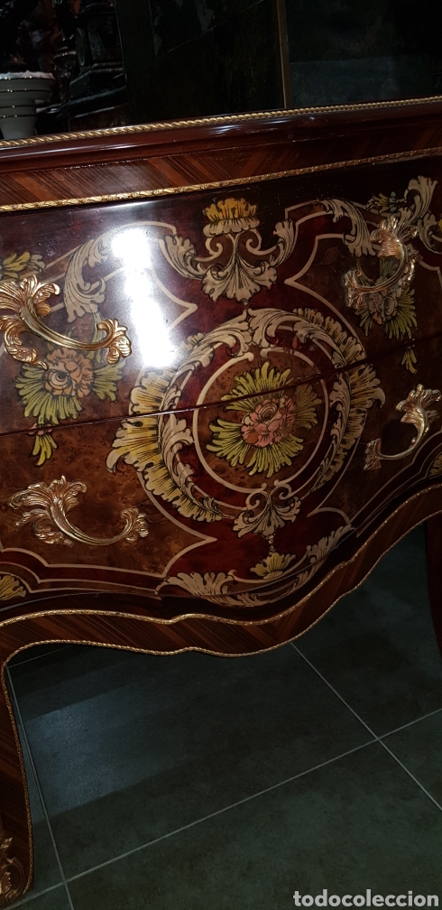 Antig&uuml;edades: C&oacute;moda l&iacute;nea Luis XV - Foto 3