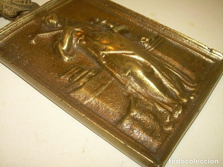 Antig&uuml;edades: ANTIGUO PORTA PAZ DE BRONCE. - Foto 3