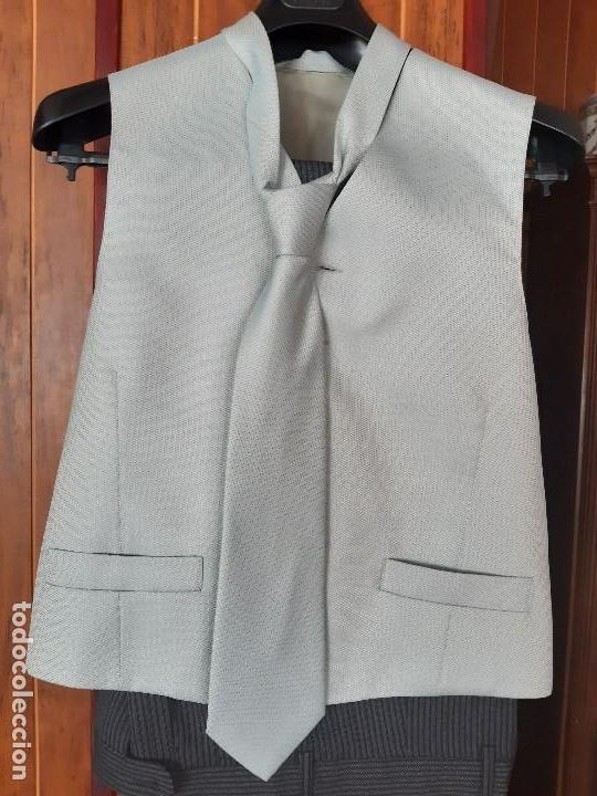 Antig&uuml;edades: CHAQU&Eacute; COMPLETO: CHAQU&Eacute;, PANTAL&Oacute;N, CHALECO Y CORBATA. - Foto 5