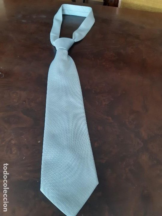Antig&uuml;edades: CHAQU&Eacute; COMPLETO: CHAQU&Eacute;, PANTAL&Oacute;N, CHALECO Y CORBATA. - Foto 6