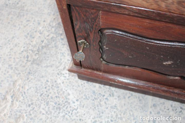 Antig&uuml;edades: mueble bar en madera de roble - Foto 9