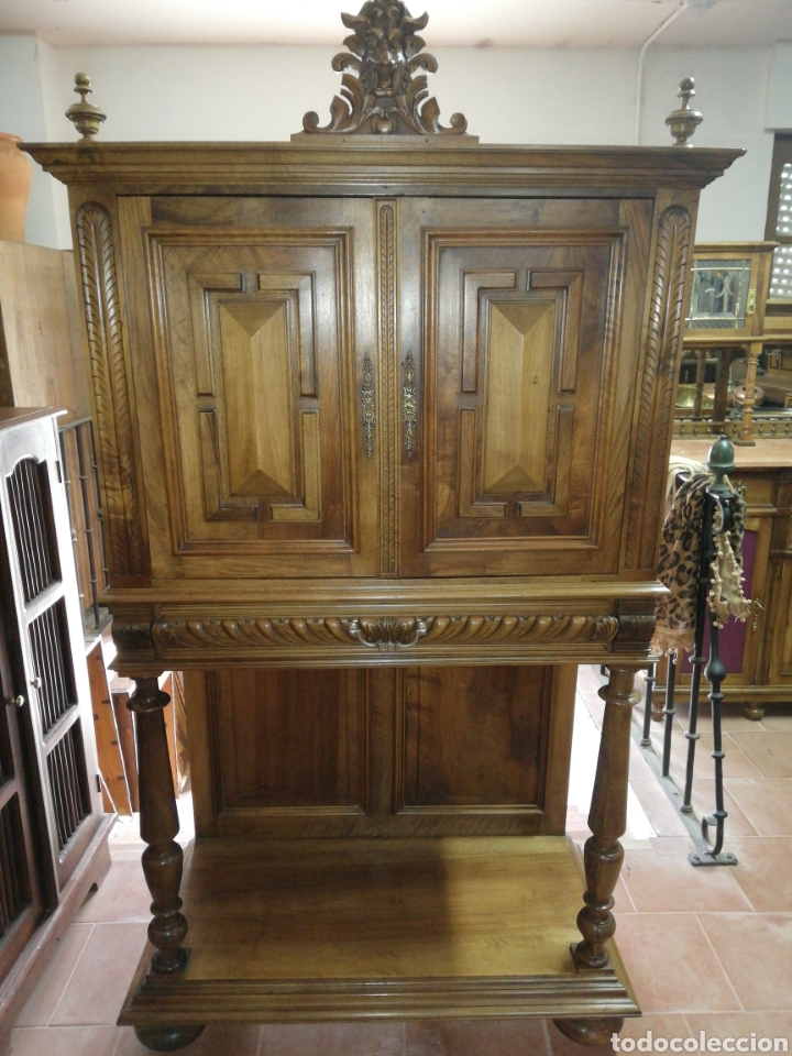 Antig&uuml;edades: Mueble nogal restaurado - Foto 1