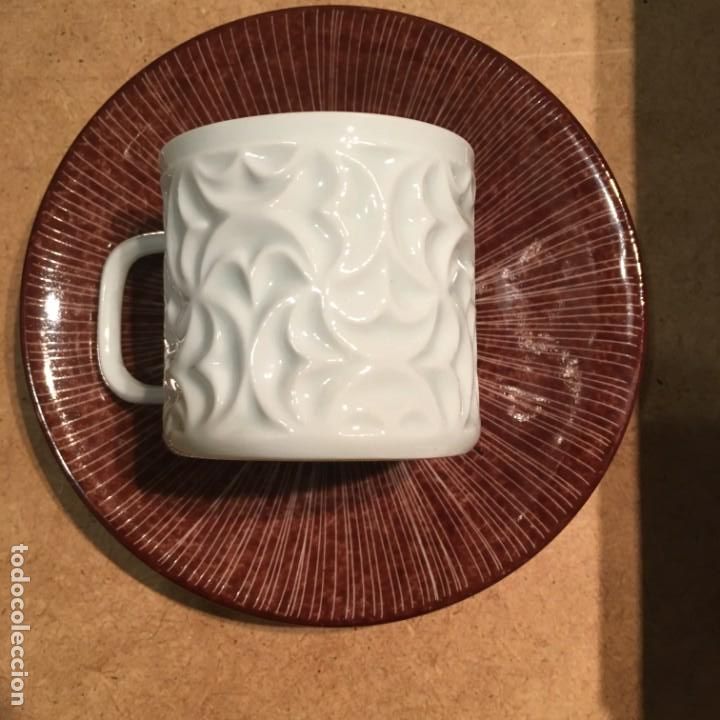 Antig&uuml;edades: Juego de porcelana de Castro - Foto 4