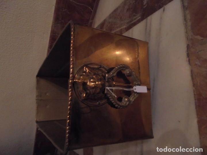 Antig&uuml;edades: Macetero dorado complemento. Descuento 5 % - Foto 3