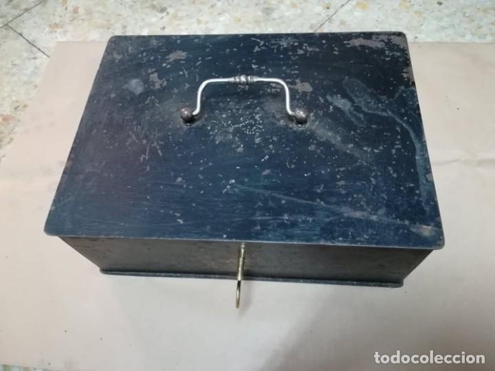 Antiques: caja metalica caudales caja fuerte