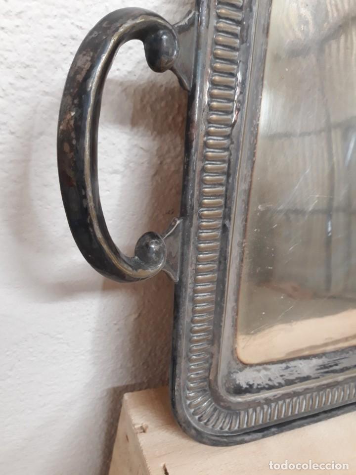 Antig&uuml;edades: BANDEJA ANTIGUA DE ALPACA REPUJADA - Foto 2