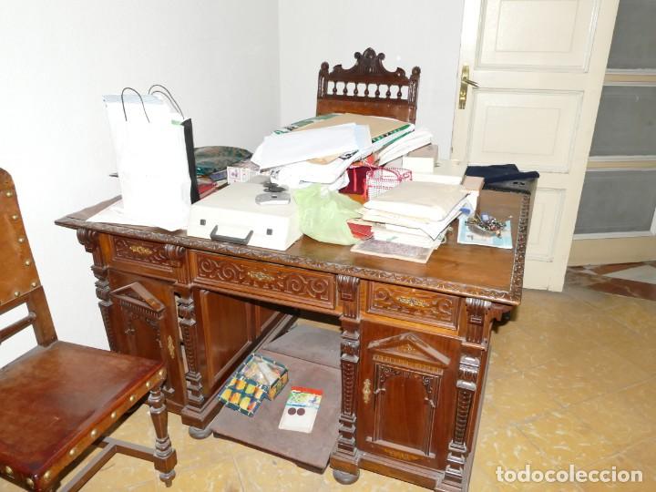 Antig&uuml;edades: Despacho notarial: Escritorio, Sill&oacute;n cornupial, sillas - Foto 2