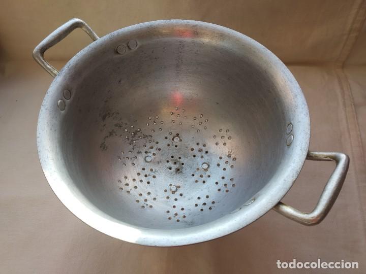 Antig&uuml;edades: ESCURRIDERA ALUMINIO - Foto 2