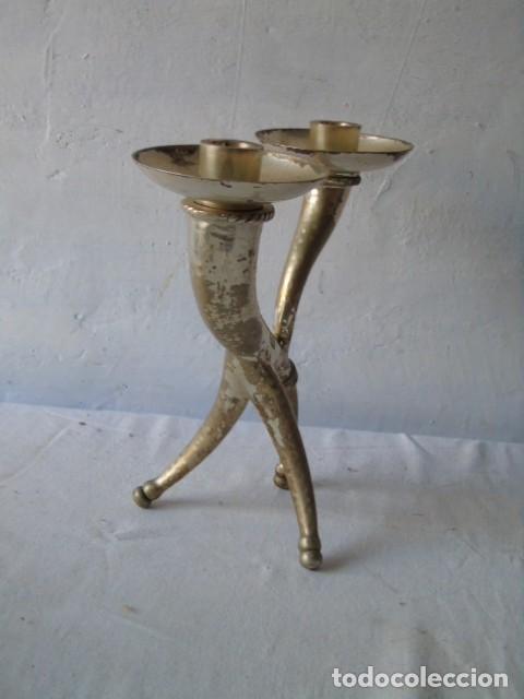 Antig&uuml;edades: candelabro tripode estilo bereber color plateado - Foto 2