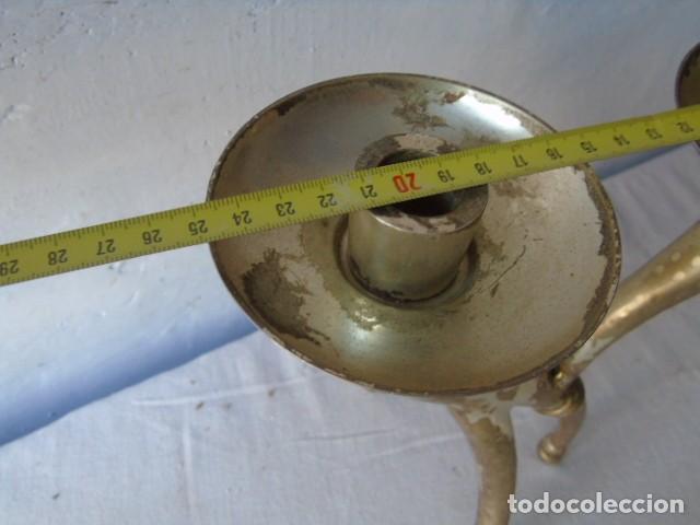 Antig&uuml;edades: candelabro tripode estilo bereber color plateado - Foto 5