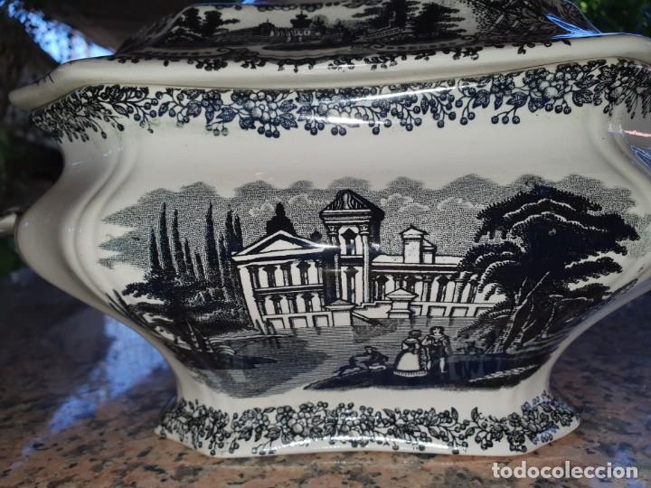Antig&uuml;edades: Antigua sopera  de la cartuja - Foto 2