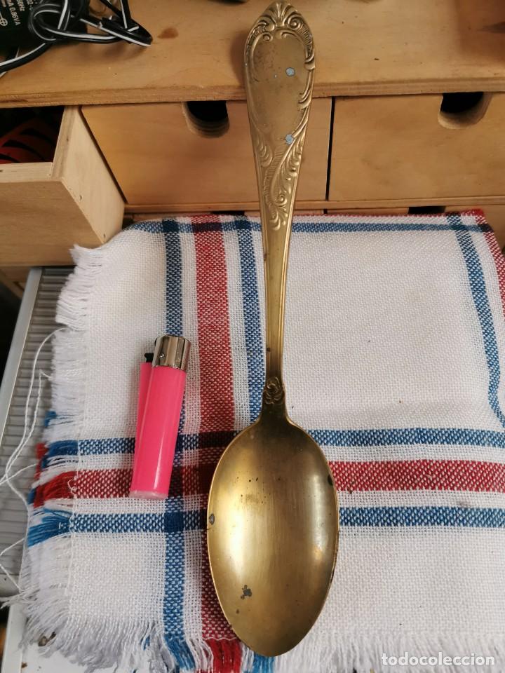 Oggetti Antichi: Antiguo cuchar&oacute;n de bronce