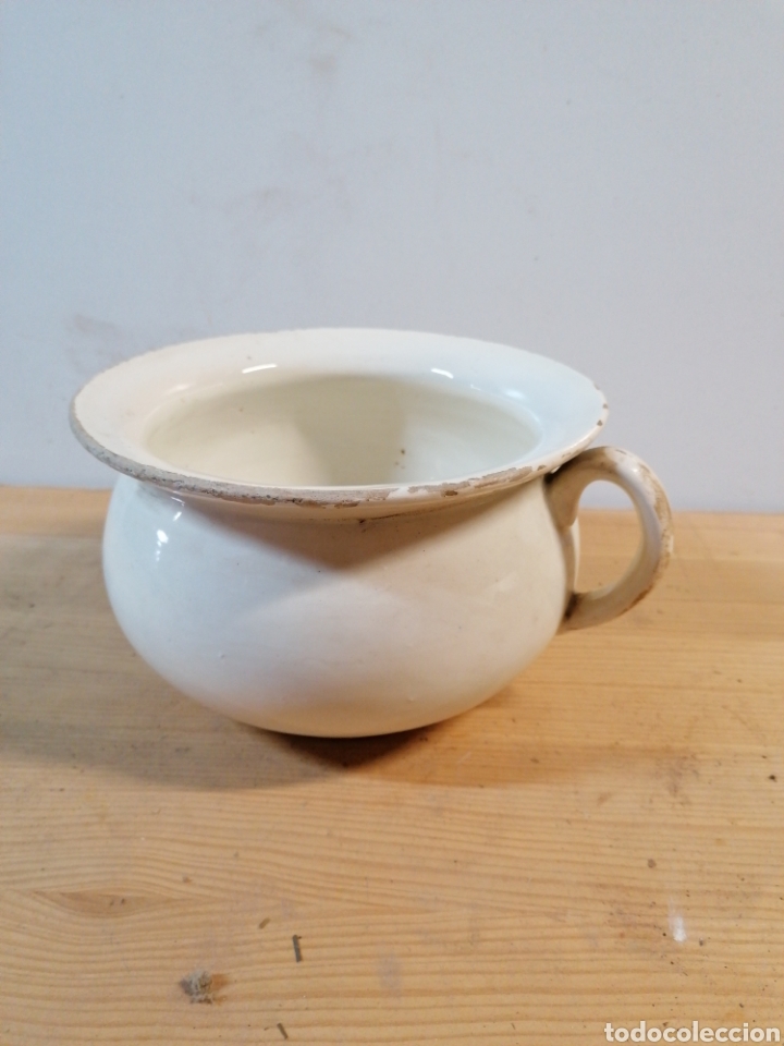 Antig&uuml;edades: Orinal porcelana - Foto 1