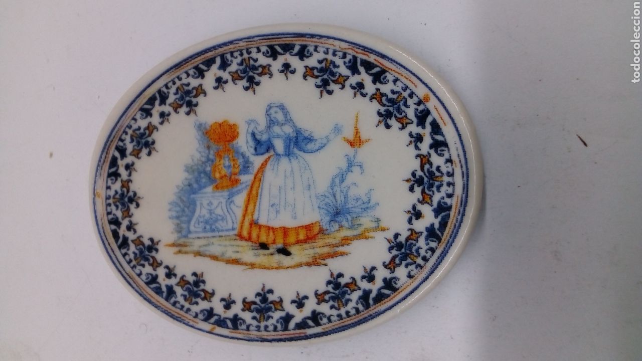 Antig&uuml;edades: Plato de ceramica - Foto 1