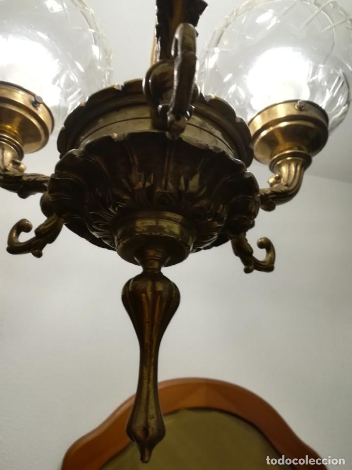 Antig&uuml;edades: L&aacute;mpara de tres brazos - Foto 5