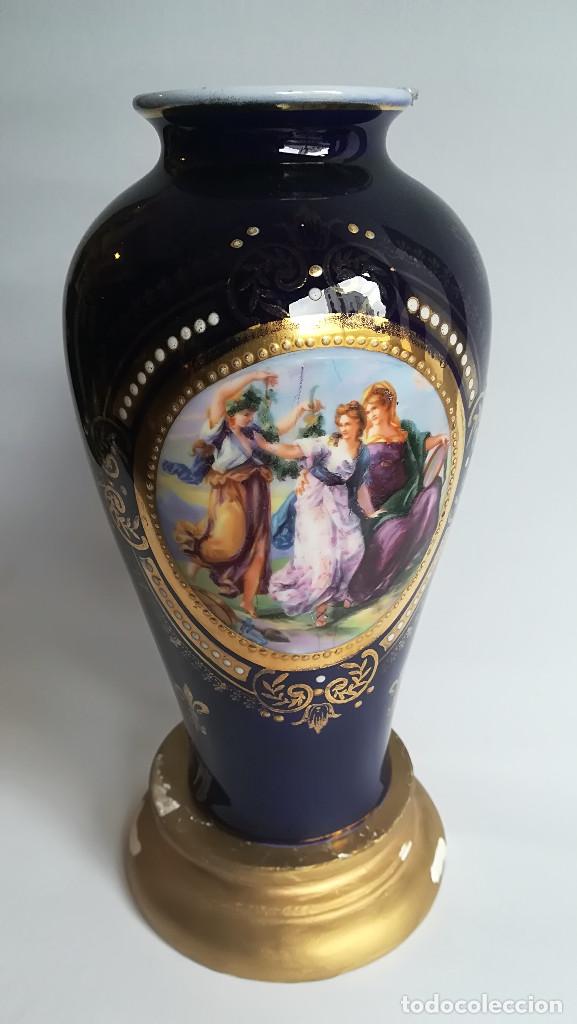 Antig&uuml;edades: JARRON PORCELANA AZUL CHECA - Foto 1